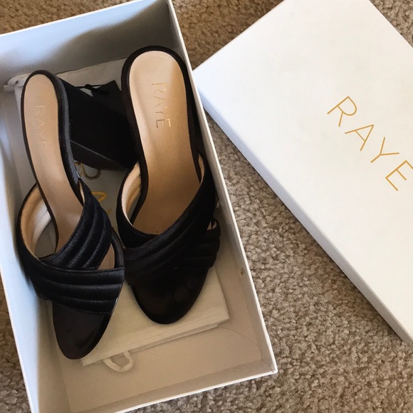 raye mules